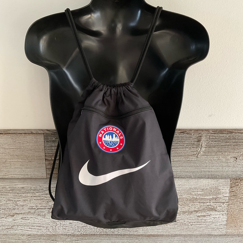 Nike Nationals drawstring sling bag/backpack